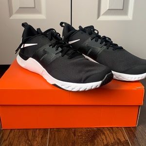 Men’s Nike Renew Retaliation TR Shoes